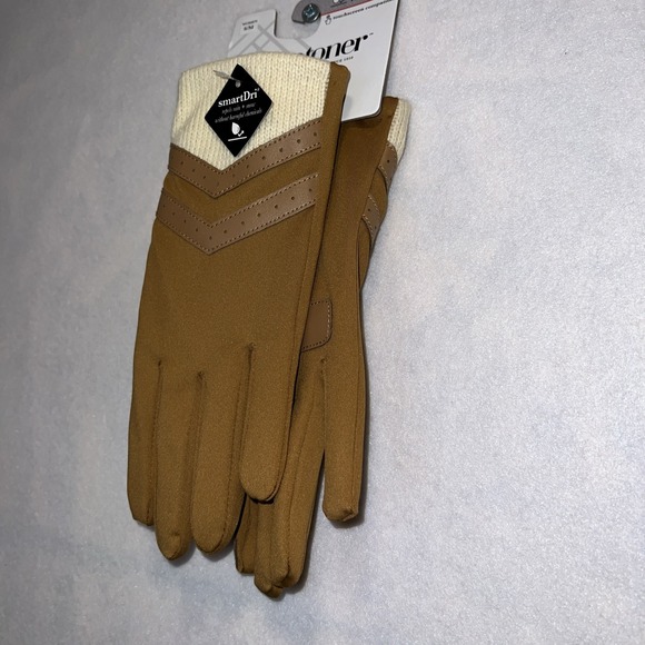 Isotoner Women's Rib Knit Spandex Winter Gloves Size:  S/M New with tag Buckskin - Picture 2 of 4